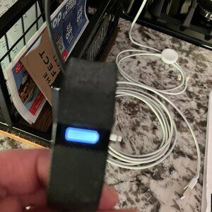 Fitbit Charge HR (Black)